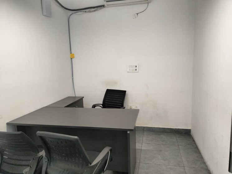 Team Area, sector 1 Commercial Office Space 500 Sq.Ft. In Sector 1 Noida 9106841