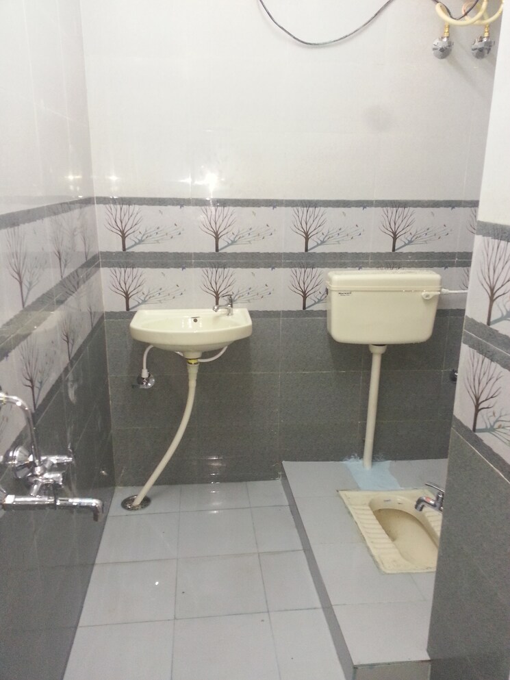 Bathroom, rt nagar 2 Bedroom 800 Sq.Ft. Independent House In Rt Nagar Bangalore 9106835