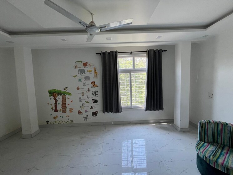 Room, janakpuri 1 Bedroom 550 Sq.Ft. Apartment In Janakpuri Delhi 9106866