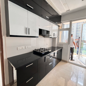 Kitchen in 3.5 BHK Apartment at Shalimar Belvedere Court, Malesemau – for Sale