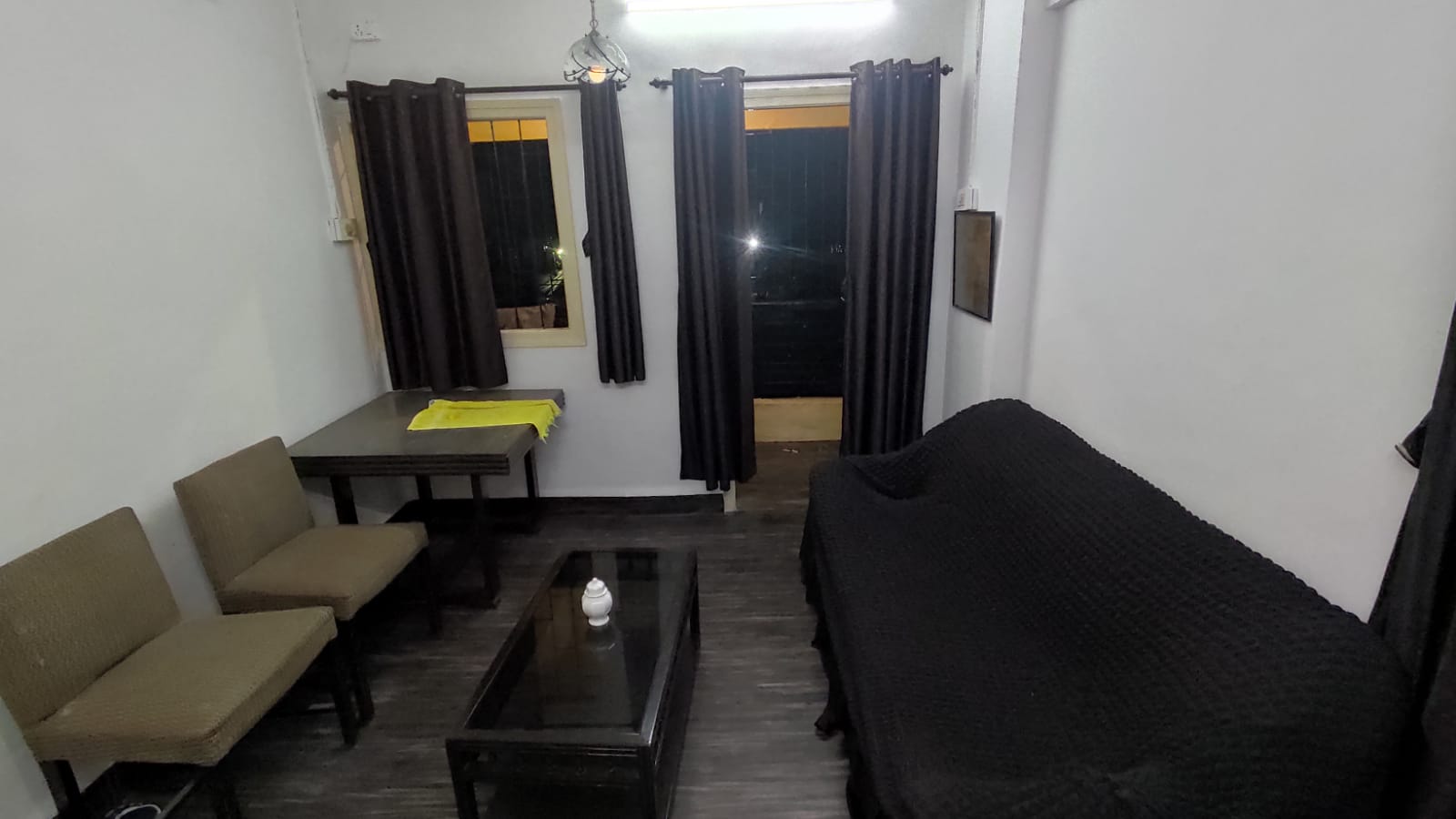 1 BHK + Extra Room Apartment For Rent in Evershine CHS Malad