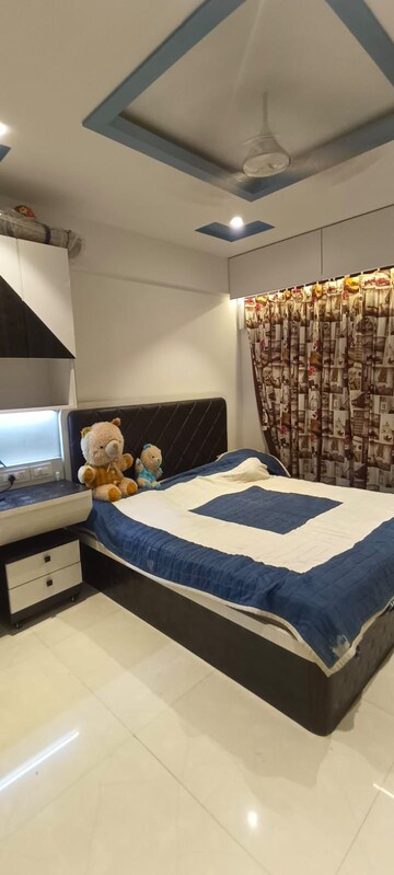 Bedroom in 3 BHK Apartment at Neelkanth Greens, Manpada – for Rent