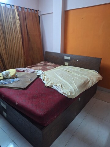 Bedroom in 2 BHK Apartment at Gurukripa CHS, Andheri East – for Rent