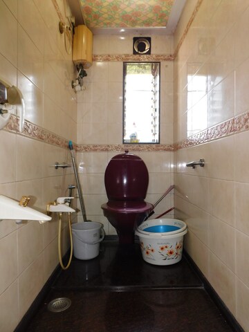 Master Bedroom in 2 BHK Apartment at Ajay Apartment Mazgaon, Mazgaon – for Sale