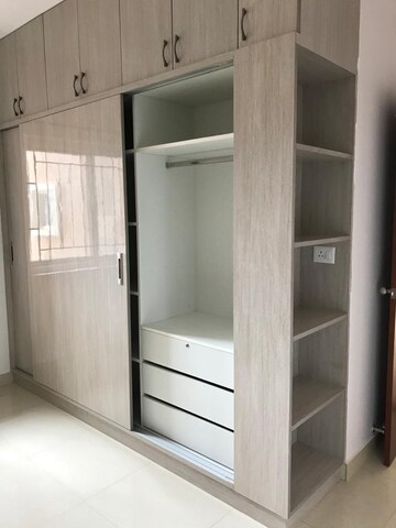 Furnished Amenities in 3 BHK Apartment at Jalahalli – for Rent