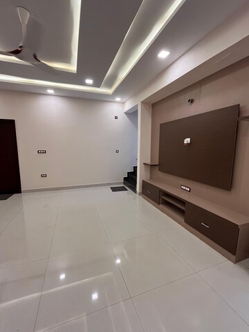 Furnished Amenities in 3 BHK Villa at Jakkuru – for Rent