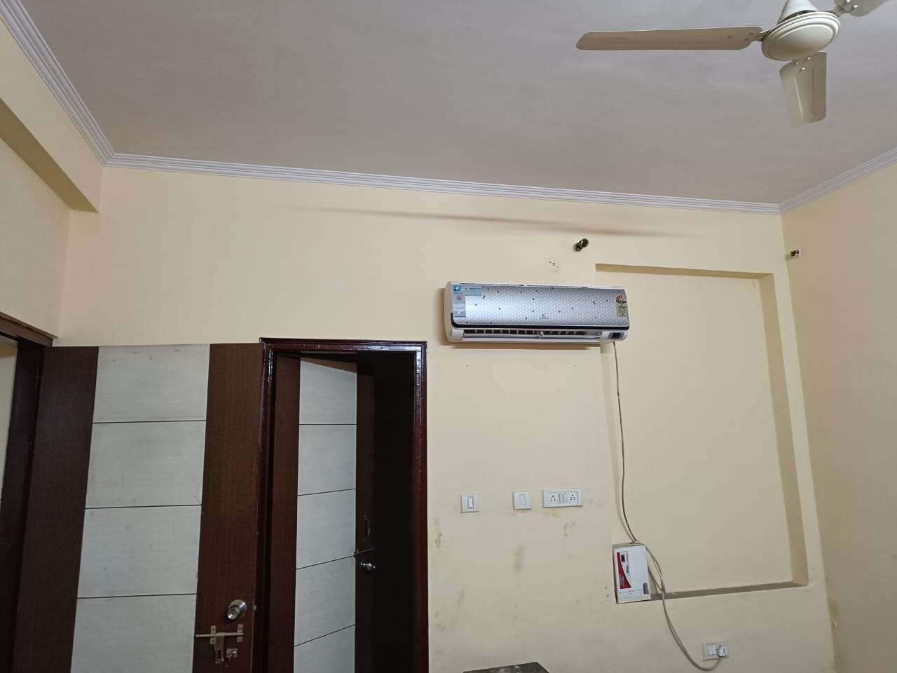 2 BHK + Study Room Apartment For Rent in Vinayak Elenza