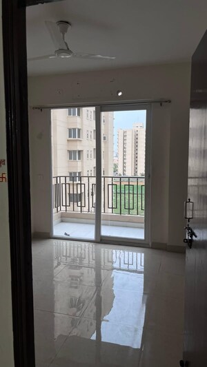 Room in 2 BHK Apartment at Signature Global Orchard Avenue, Sector 93 – for Sale