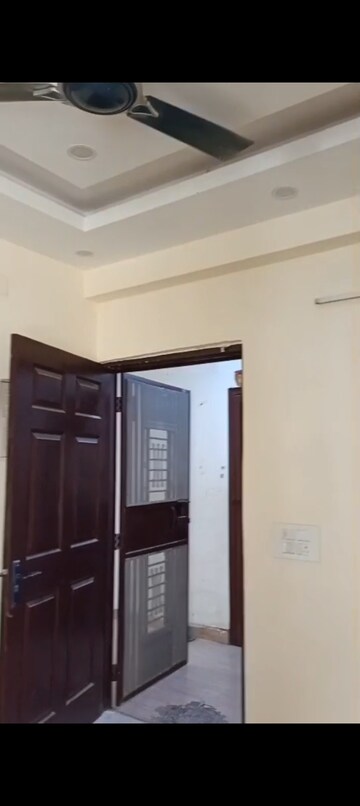 Room in 3 BHK Apartment at SCC Sapphire, Raj Nagar Extension – for Rent