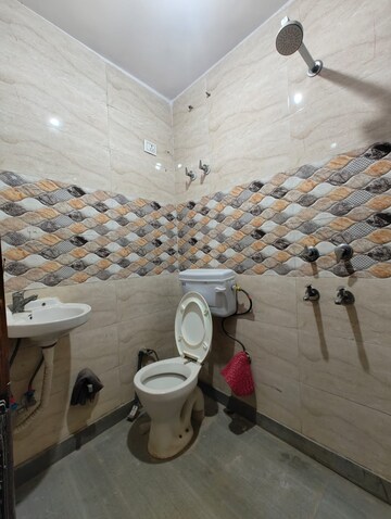 Team Area in 1 RK Builder Floor at Govindpuri – for Rent