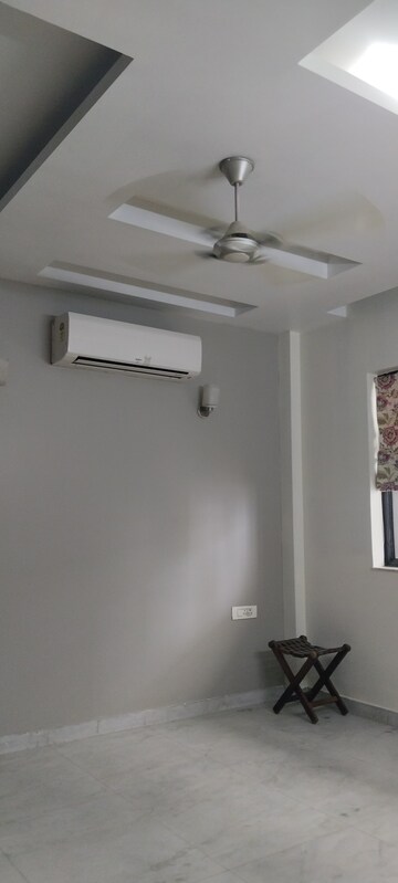 Room in 2 BHK Builder Floor at Kohli One Malibu Town, Sector 47 – for Rent
