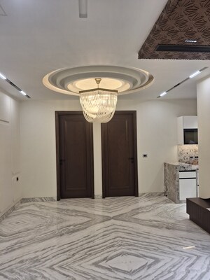 3 BHK Builder Floor For Sale in South City 1