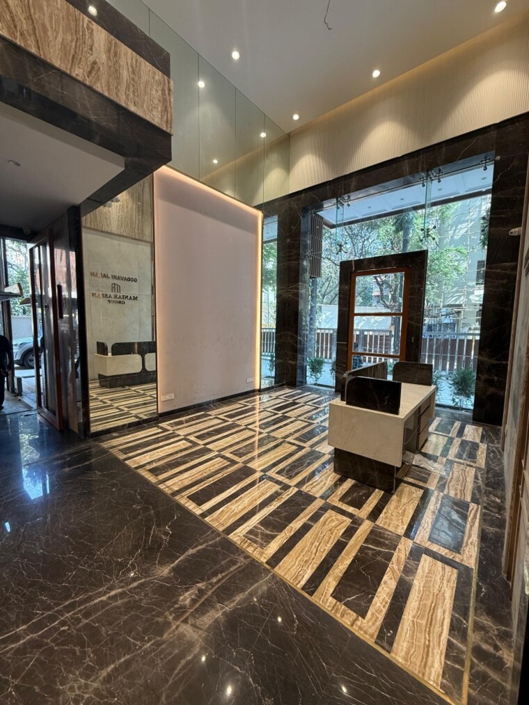  Parking, gulmohar-chs-ltd 5 Bedroom 2550 Sq.Ft. Apartment In Andheri West Mumbai 9107300