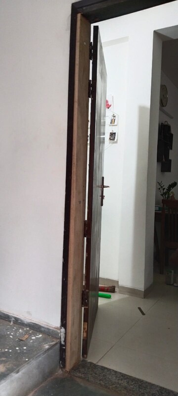Building Lobby in 2 BHK Builder Floor at Vatika INXT Emilia floors, Sector 82 – for Rent