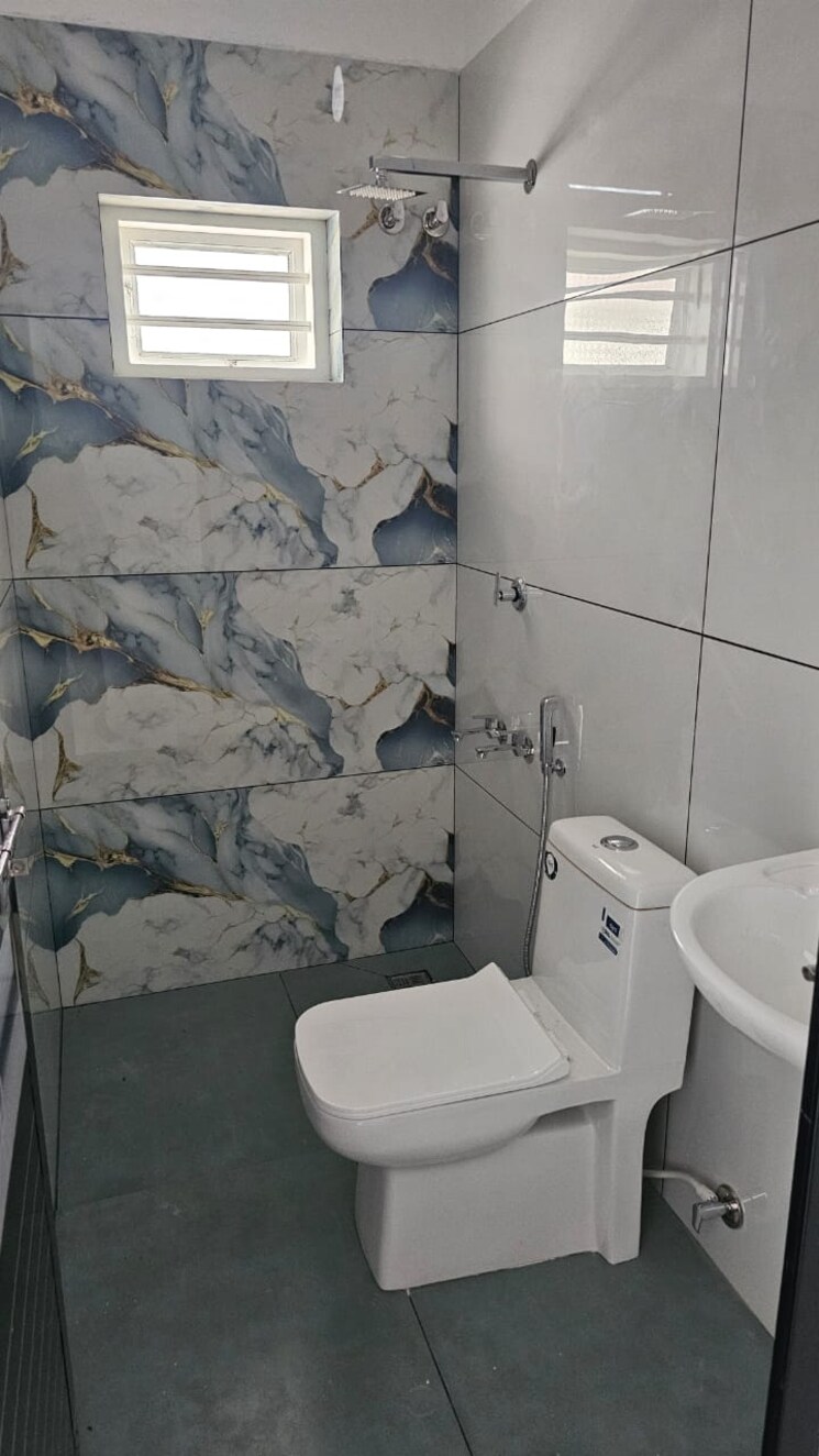 Bathroom, thiroor 3 Bedroom 1450 Sq.Ft. Independent House In Thiroor Thrissur 9107323