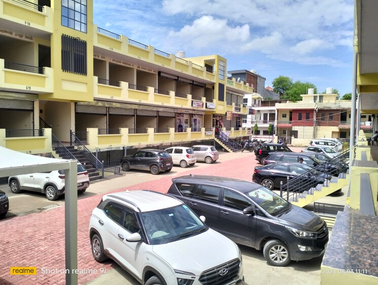 Gym, vip road Commercial Shop 220 Sq.Ft. In Vip Road Zirakpur 9107329