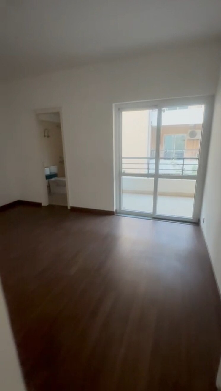 Room, bptp-park-81 3 Bedroom 300 Sq.Yd. Apartment In Sector 81 Faridabad 9107361