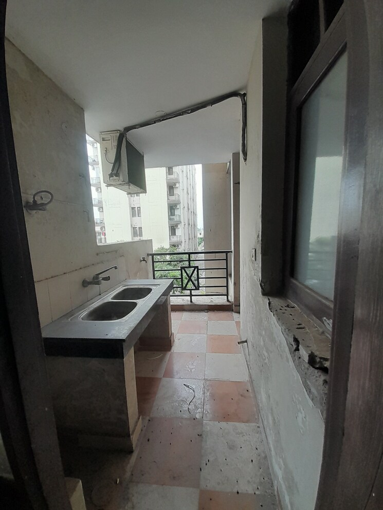 Kitchen, maya-garden-city 3 Bedroom 1852 Sq.Ft. Apartment In Lohgarh Zirakpur 9107364