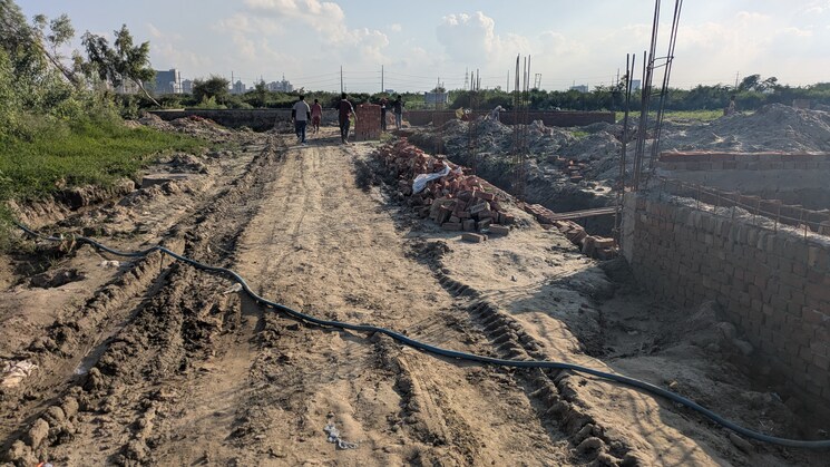 undefined, sector 84  160 Sq.Yd. Plot In Sector 84 Noida 9107338