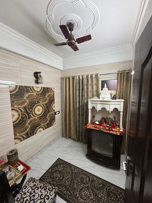 Room in 3 BHK Apartment at Sector 4 Dwarka – for Sale
