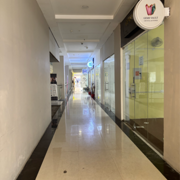 Building Lobby in  Shop at Spectrum Metro, Noida Central – for Rent