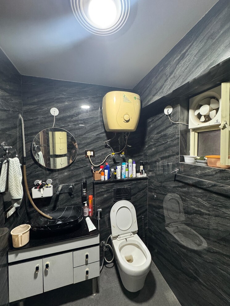 Attached Bathroom, sector 4 dwarka 3 Bedroom 1700 Sq.Ft. Apartment In Sector 4 Dwarka Delhi 9107404