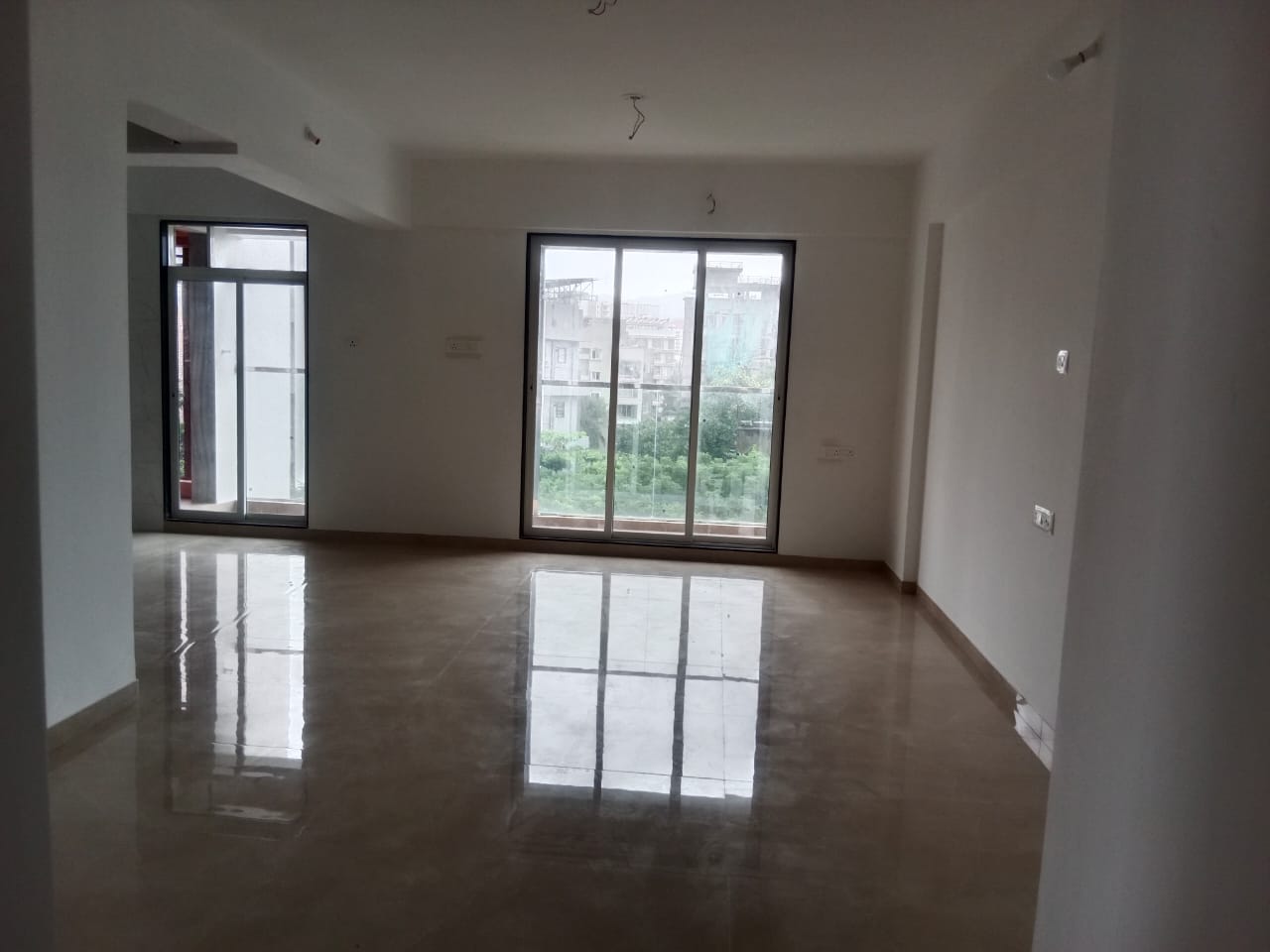 2.5 BHK + Extra Room Apartment For Sale in Piramal Vaikunth
