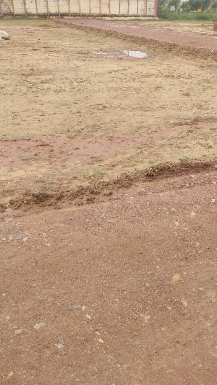 undefined, maruti kunj  100 Sq.Yd. Plot In Maruti Kunj Gurgaon 9107436