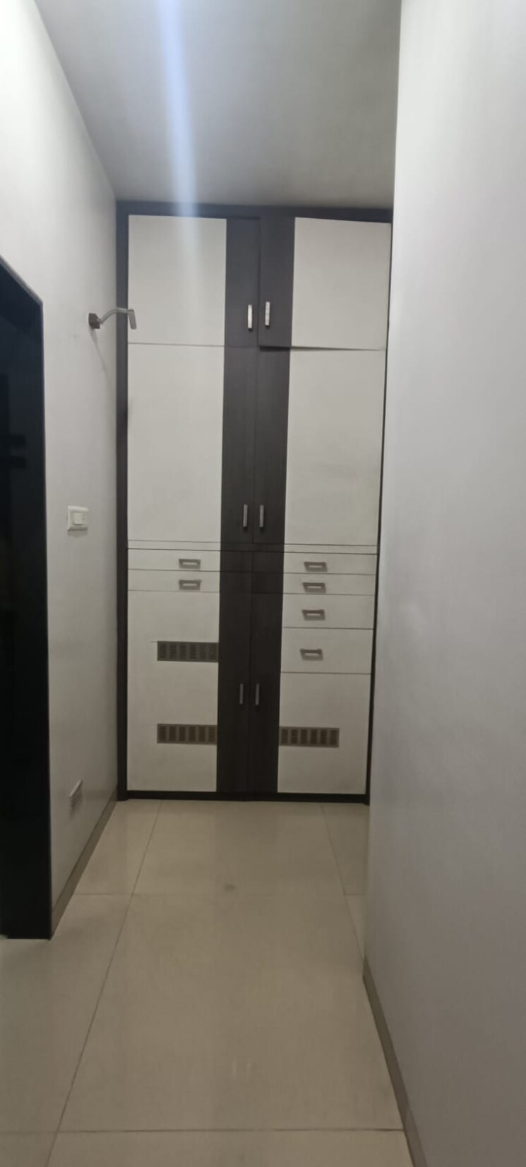 undefined, rashmi-complex-teen-hath-naka 4 Bedroom 2100 Sq.Ft. Apartment In Dharamveer Nagar Thane 9107438