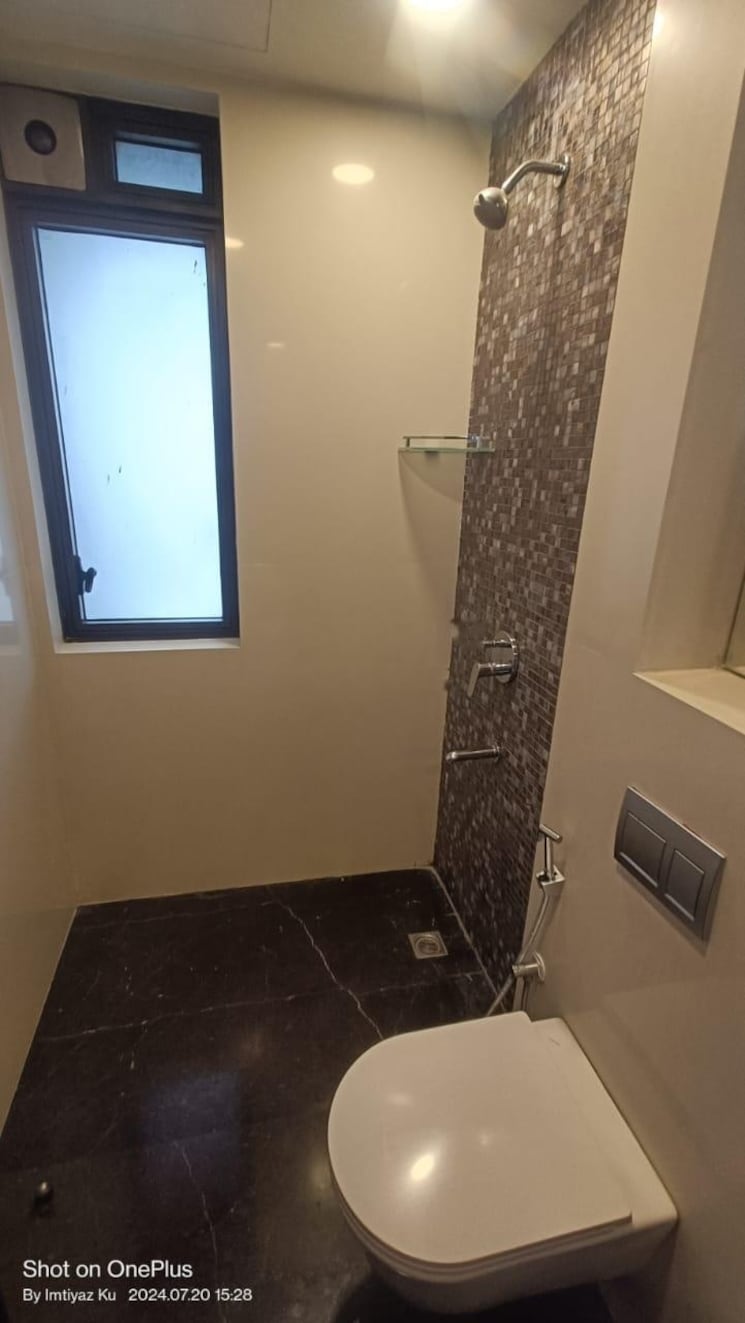 Bathroom, peninsula-salsette-27 2 Bedroom 760 Sq.Ft. Apartment In Byculla Mumbai 9107470