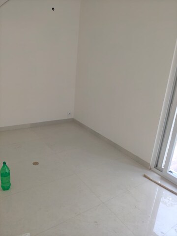 Room in 3 BHK Apartment at Vasant Kunj – for Rent