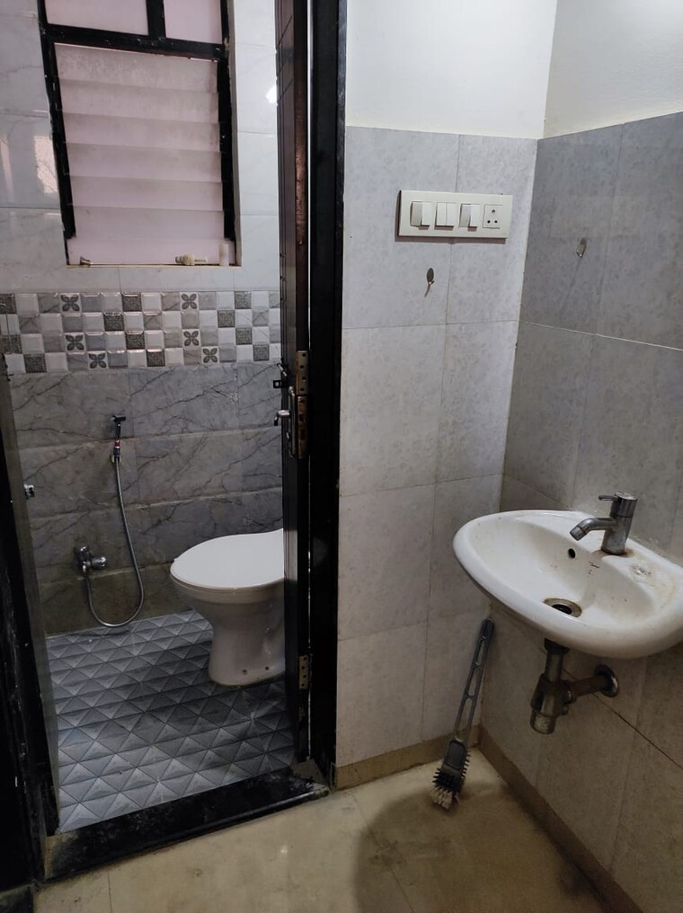 Bathroom, lotus-grace 1 Bedroom 710 Sq.Ft. Apartment In Dhanori Pune 9107528