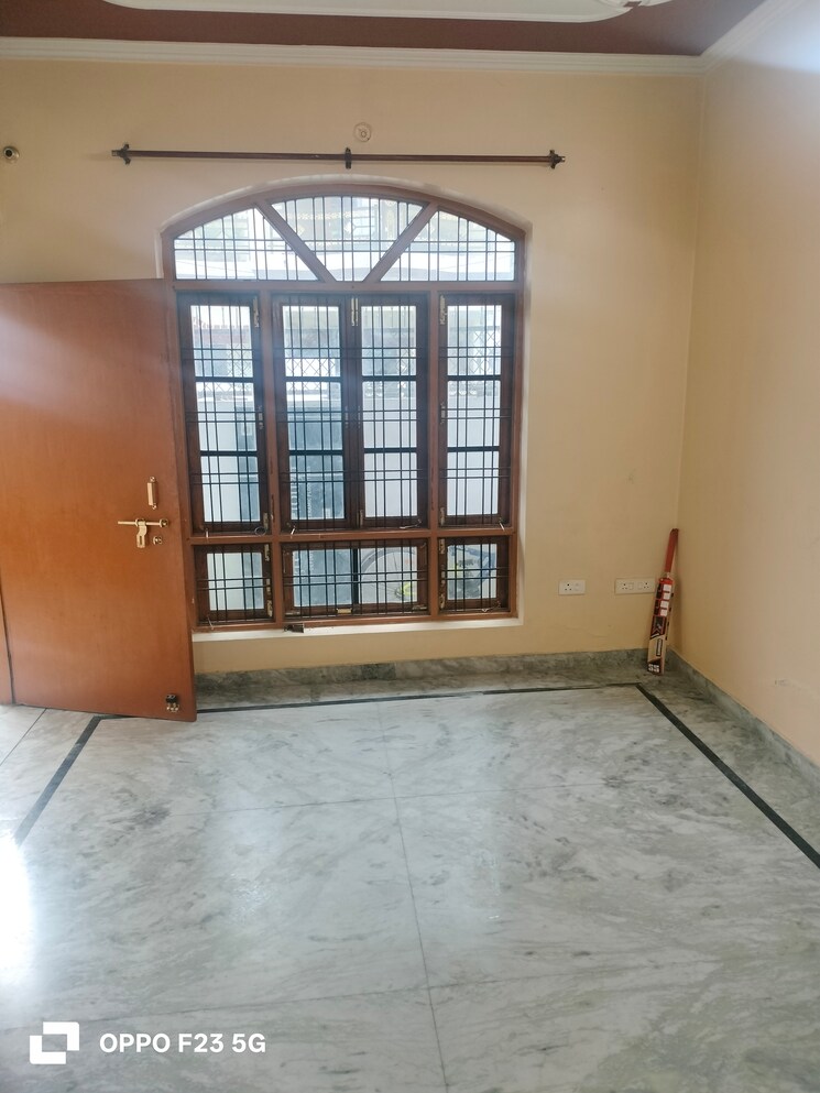 Room, gomti nagar 2 Bedroom 1250 Sq.Ft. Builder Floor In Gomti Nagar Lucknow 9107567