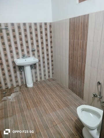 Bathroom in 2 BHK Builder Floor at Gomti Nagar – for Rent
