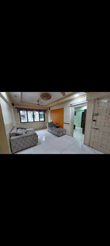 Team Area in 2 BHK Apartment at Rajashree Deep CHS, Kolbad – for Rent