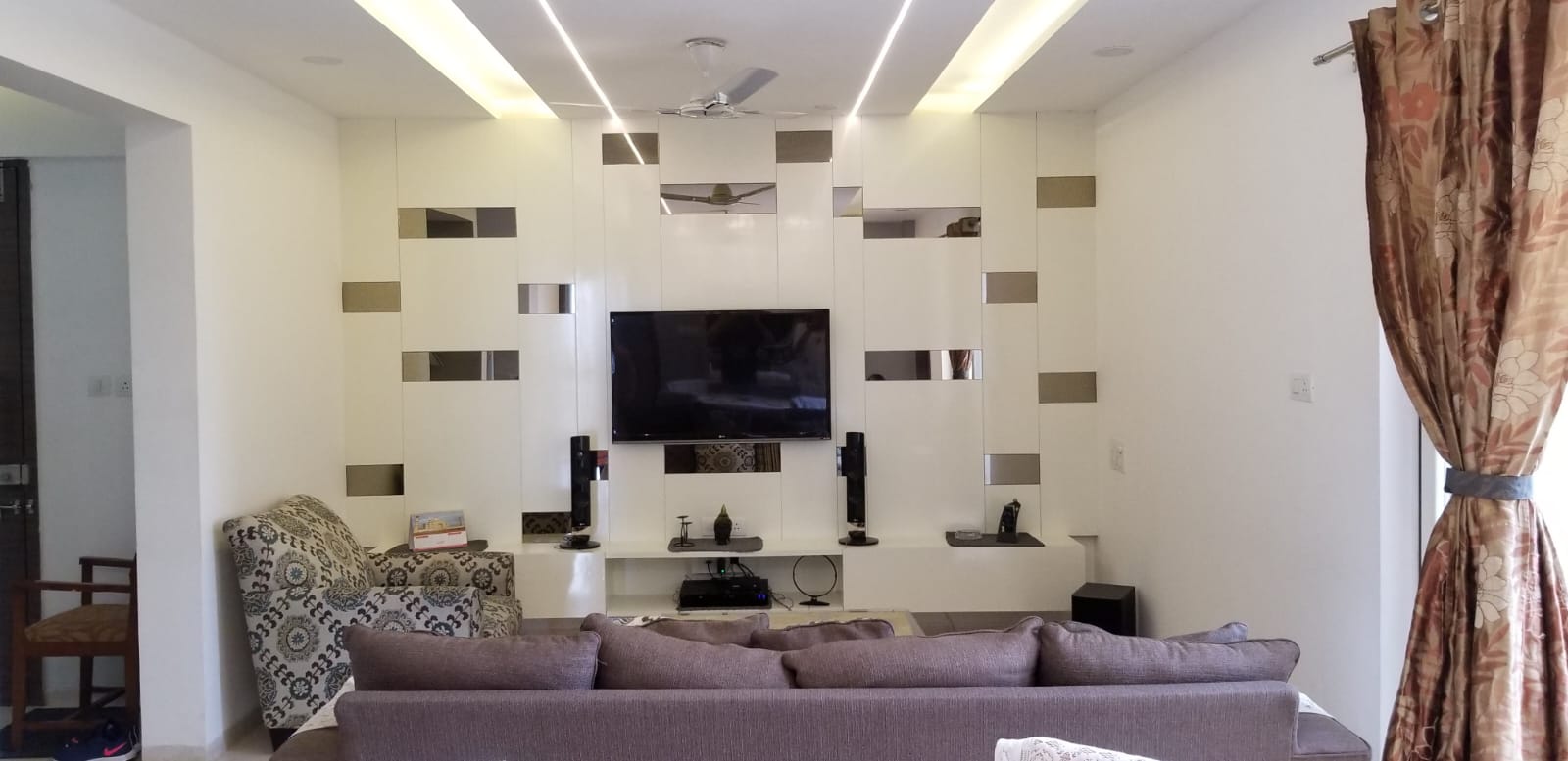 3 BHK + Extra Room 1527 Sq.Ft. Apartment in Goel Ganga Platino