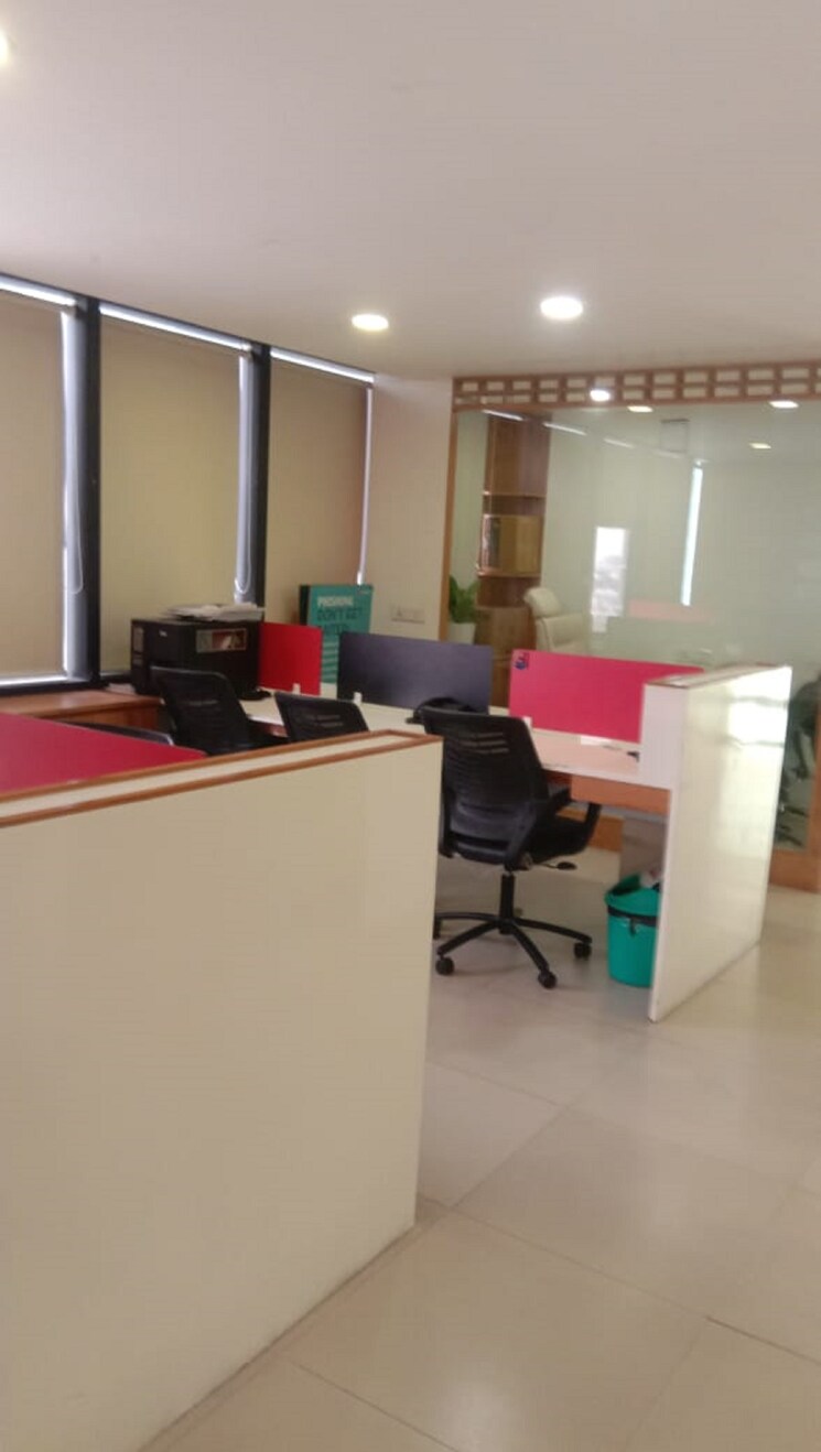 Team Area, shivalik-shilp Commercial Office Space 1500 Sq.Ft. In Sanidhya Ahmedabad 9107600