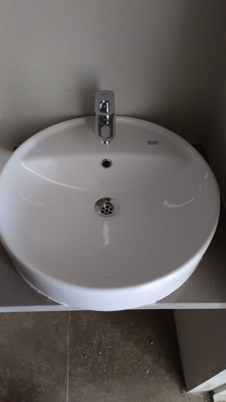 Bathroom, kalpataru-immensa 2 Bedroom 729 Sq.Ft. Apartment In Kolshet Road Thane 9107633