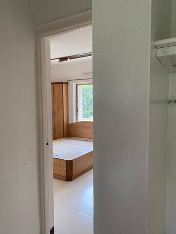 Room in 3 BHK Apartment at Pentagon Fortune East, Kharadi – for Rent