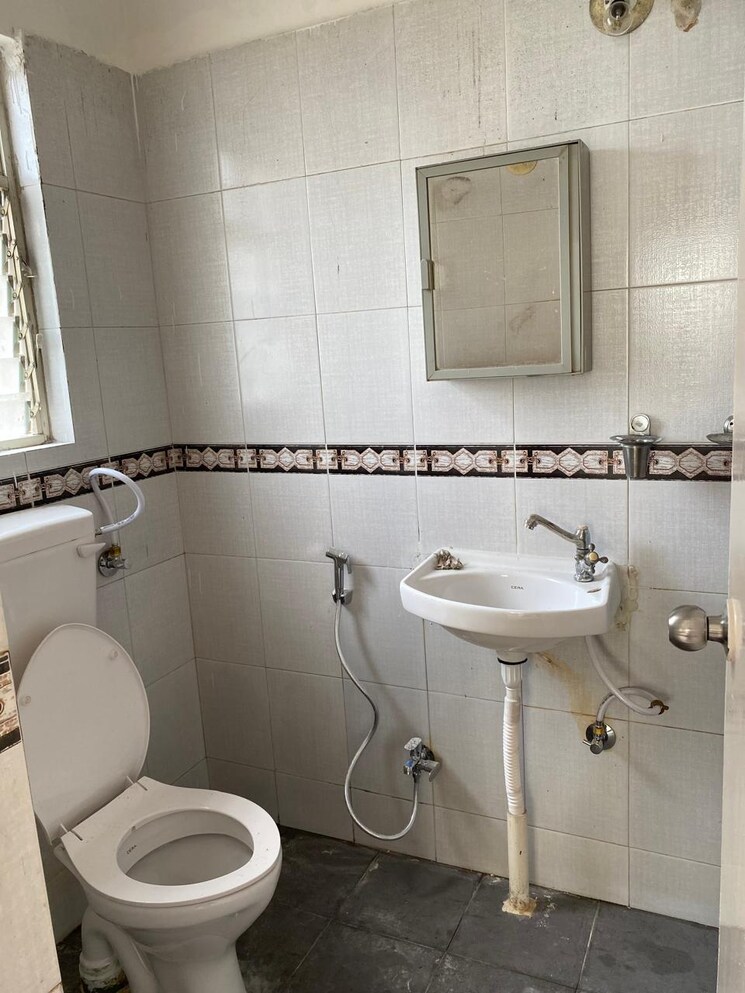 Bathroom, pentagon-fortune-east 3 Bedroom 1275 Sq.Ft. Apartment In Kharadi Pune 9107631