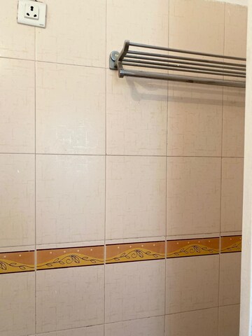 Furnished Amenities in 3 BHK Apartment at Pentagon Fortune East, Kharadi – for Rent