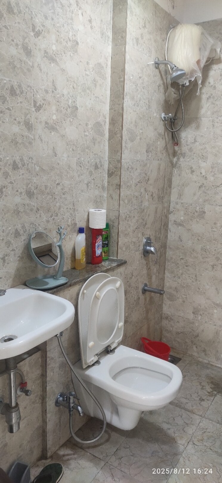 Bathroom, sheth-vasant-oasis 1 Bedroom 435 Sq.Ft. Apartment In Andheri East Mumbai 9107649