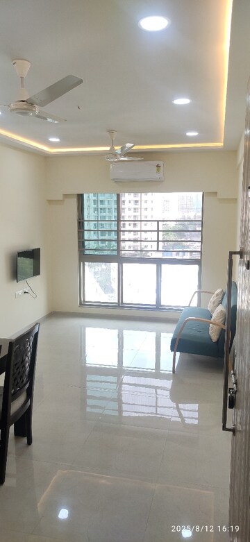 1 BHK Apartment For Rent in Sheth Vasant Oasis, Andheri East