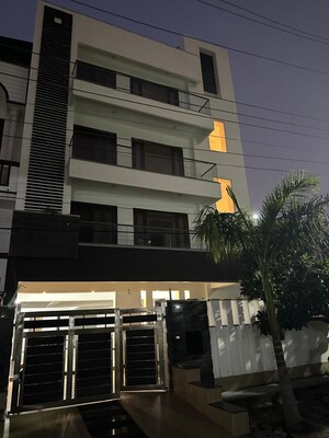 4 BHK Independent House For Sale in Sector 27