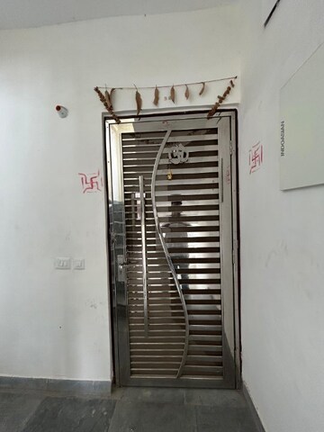  3 BHK Apartment at Wave Floors Premium, Wave City – for Sale