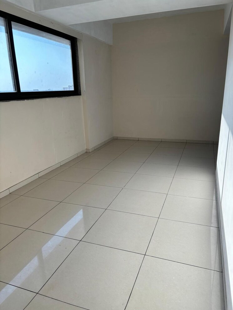 Room, satyamev-elite Commercial Office Space 2622 Sq.Ft. In Bopal Ahmedabad 9107863