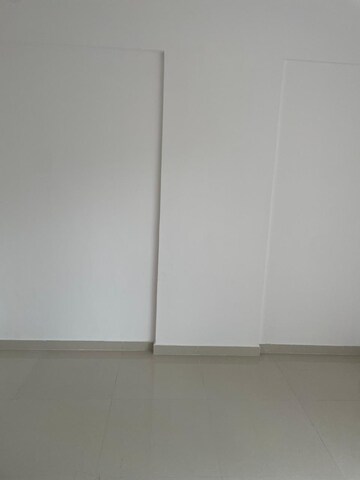 Furnished Amenities in 2 BHK Apartment at Geeta Gold Floristaa, Kharadi – for Rent