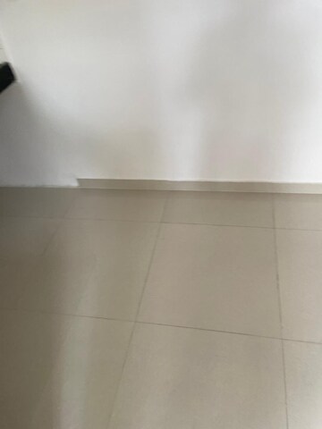 Room in 2 BHK Apartment at Geeta Gold Floristaa, Kharadi – for Rent