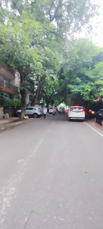Parking in 4 BHK Builder Floor at Vasant Vihar – for Rent