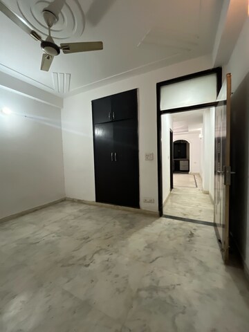 Room in 2 BHK Builder Floor at Saket – for Rent